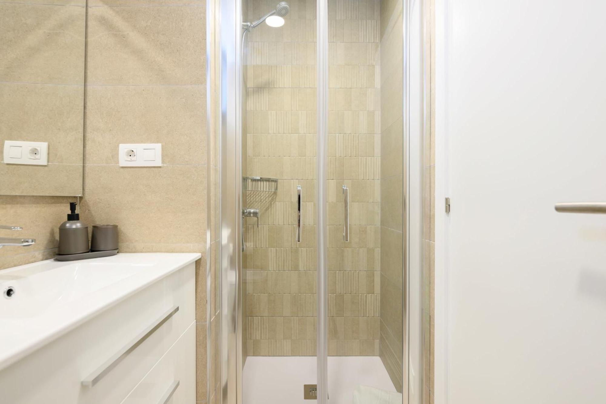 Appartamento Brand New 2Br With Auto Check-In Las Palmas de Gran Canaria Esterno foto